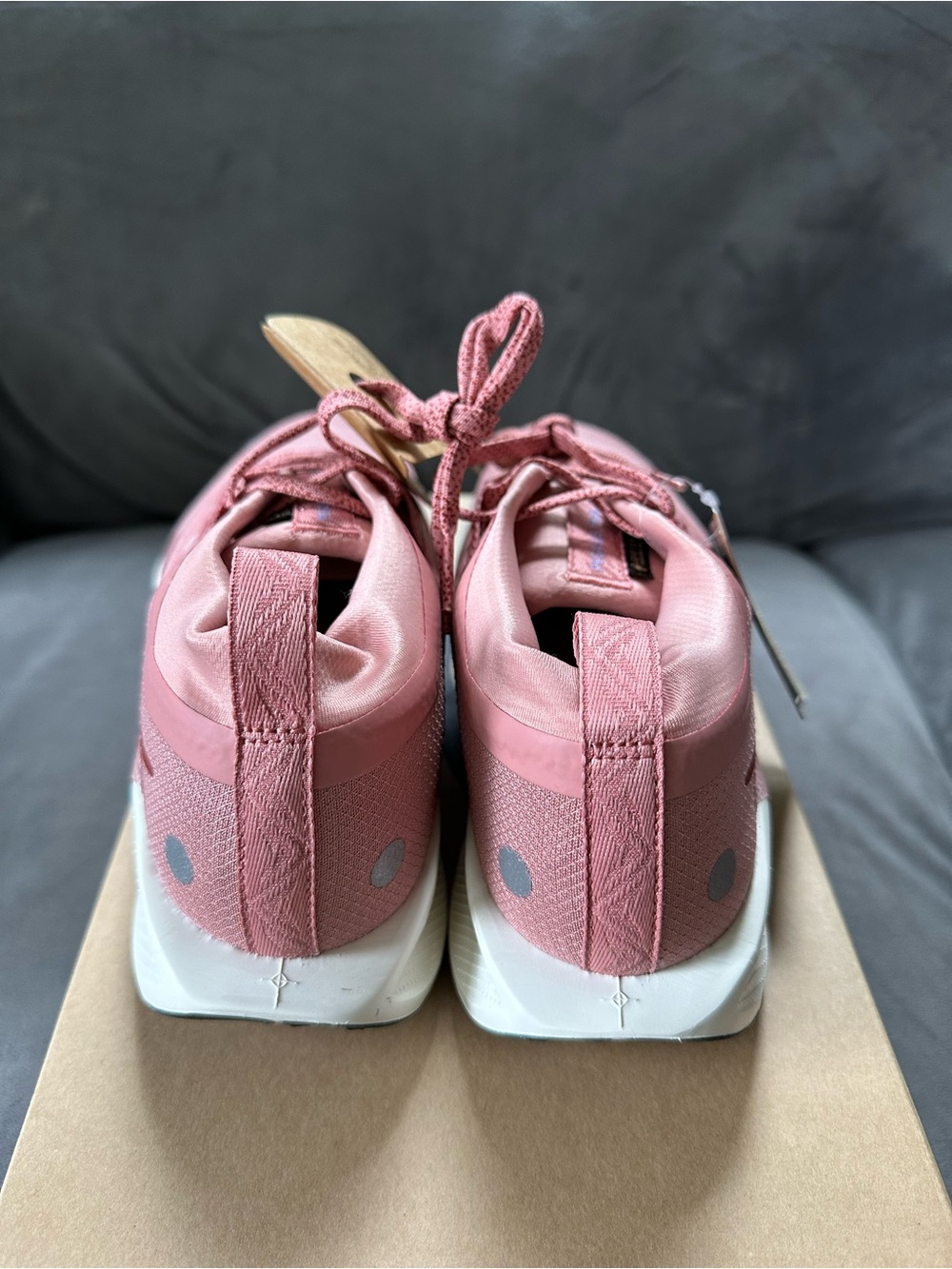 Nike Women’s Rose Pink Gore-Tex Training Sneakers - Picture 3 of 4